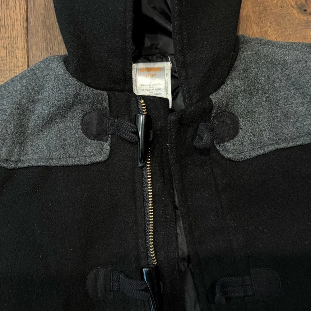 Gymboree Toddler Hooded Toggle & Zipper Jacket – Black & Gray Colorblock, 2T-3T